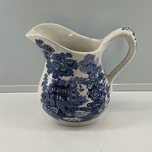 vtg ROYAL STAFFORDSHIRE Small Creamer Tonquin England Blue White